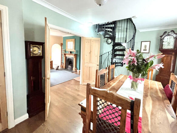 Entrance/Receptio...