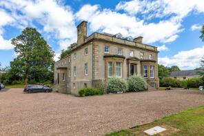 6, Broomlands House, Ednam Road, Kelso TD5 7SW