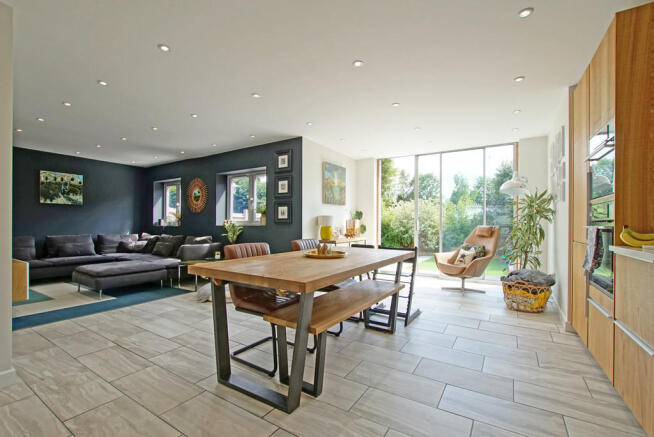 Kitchen/Dining/Fa...