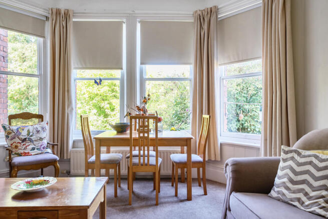 1324512-13-68776905c0d9b-ARW-1