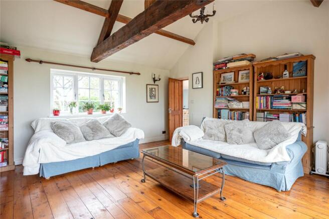 4 bed Detached for sale Image 4
