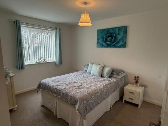 2 bed Apartment for sale Image 6