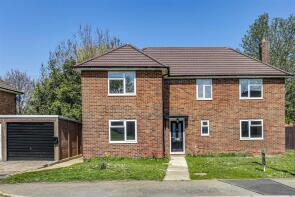 2, Mouchotte Close, Biggin Hill TN16 3ES