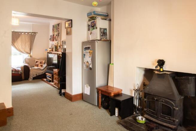 8 Market Street TPS 01208 74182-3