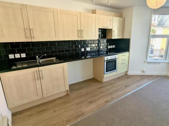 6c Trevose Avenue Kitchen