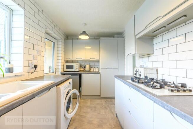 3 bed Semi-Detached for sale Image 4