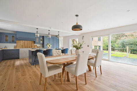 Whitmore Vale Road, Surrey, GU26