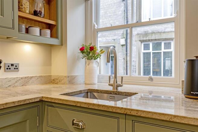 Kitchen-7.jpg