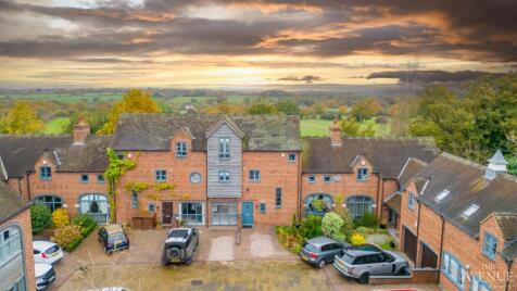 Bella Pais Close, Aldridge, Walsall, West Midlands, WS9