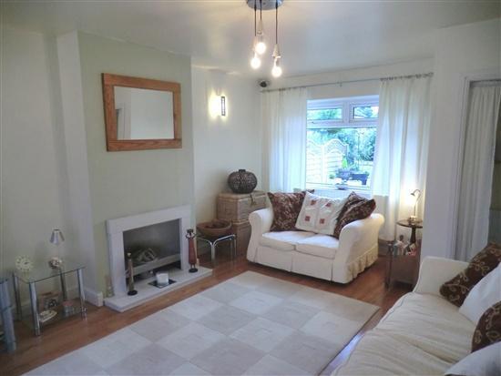 Lounge Photograph 2