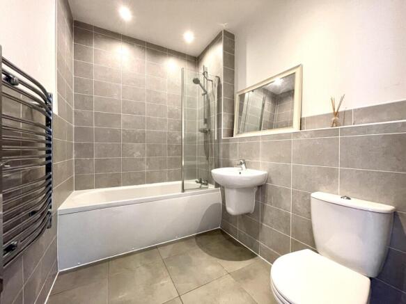 4 bed End of Terrace for sale Image 4