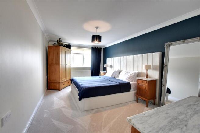 4 bed Semi-Detached for sale Image 7