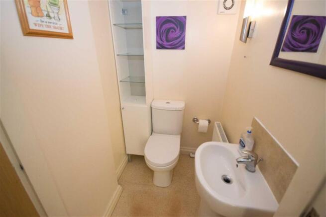 CLOAKROOM/WC
