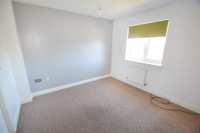 3 bed Semi-Detached to rent Image 7