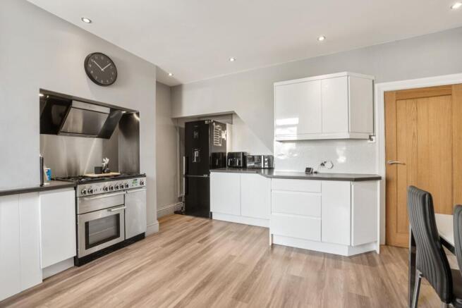 2 bed Terraced for sale Image 7