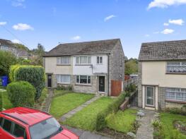 19, Laburnum Grove, Sheffield S36 1DA