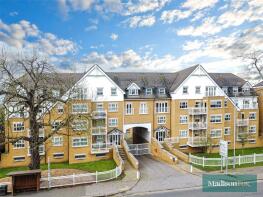 46, 46 Shore Point, High Road, Buckhurst Hill IG9 5JE