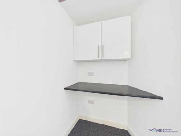 1 bed House Share to rent Image 4
