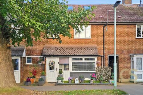 Greenwood Close, Cheshunt, Hertfordshire, EN7 5DA