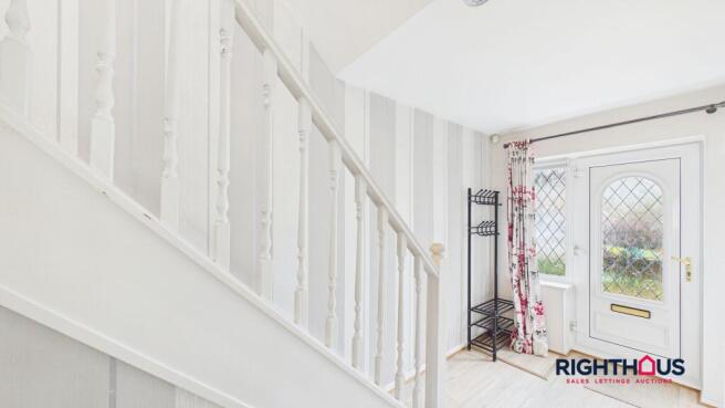 3 bed Semi-Detached to rent Image 11