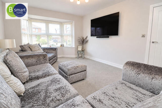 4 bed Detached for sale Image 8