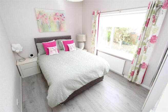 3 bed Semi-Detached for sale Image 11