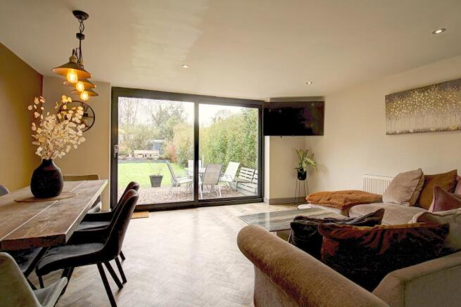 Dining & Family Room