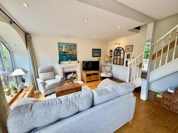 2 bed Semi-Detached for sale Image 12