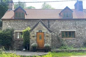 1, Crown Cottages, Forge Road, Chepstow NP16 6TW