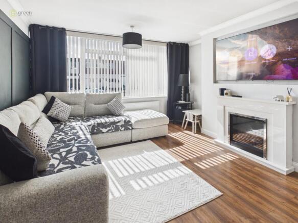 c51cd7743a294d0e98ab74e1e1940f62100cam04425g0pr0391still003