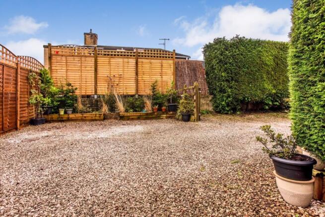 Front garden and par