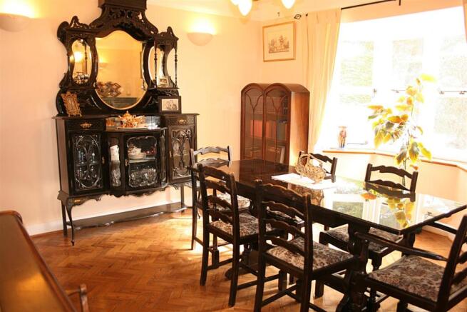 diningroom.jpg