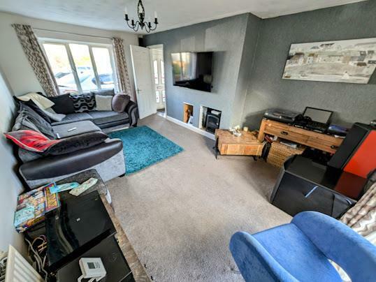 lounge 2.jpg