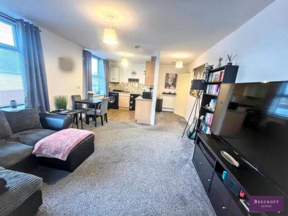 2 bed Apartment for sale Image 10