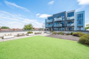 Flat 6, 1 Ardley Court, Cavalier Close, Wallington SM6 8DJ