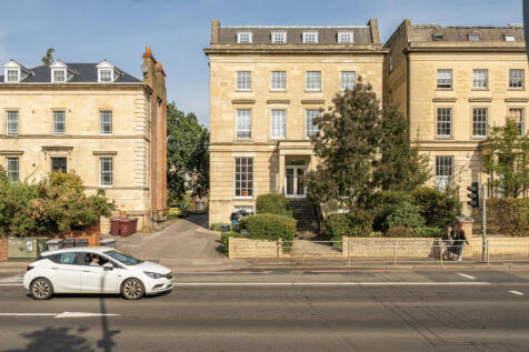 Kings Road, Reading, Berkshire