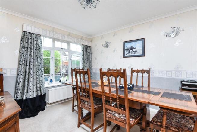 Dining Room.jpg
