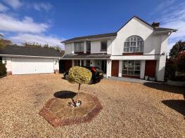 4, Lower Farm Court, Barry CF62 3HQ