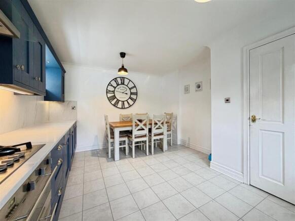 House for sale Image 4