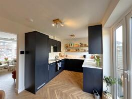 21, Links Road, Weymouth DT4 0PE