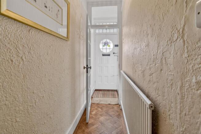 4 bed Terraced for sale Image 10