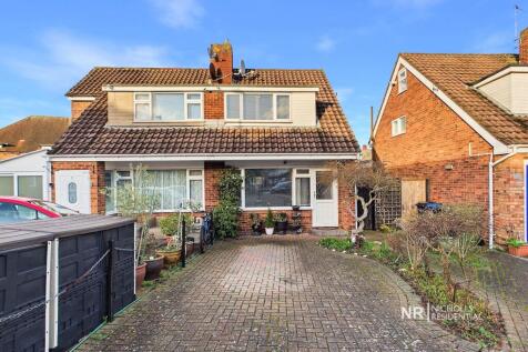 Cricketers Close, Chessington, Surrey. KT9