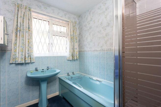 3 bed Bungalow for sale Image 9