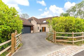Eastwind, Highfields Road, Highfields Caldecote, Cambridge CB23 7NX