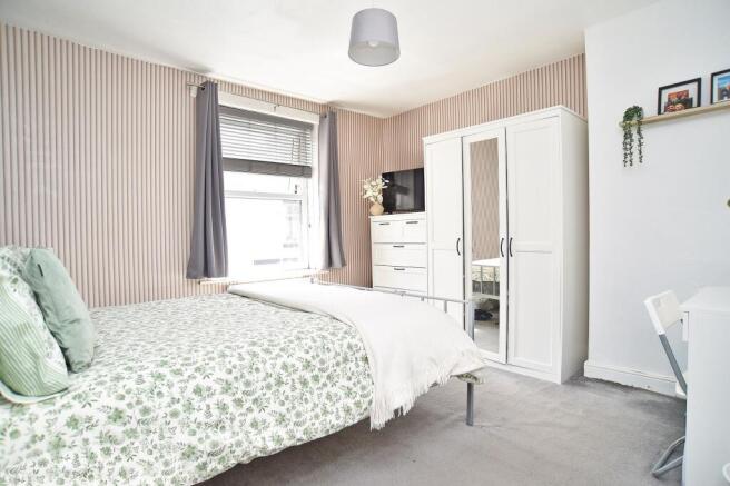 2 bed Terraced for sale Image 5