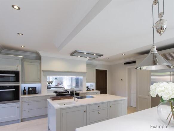 4 bed Detached for sale Image 9