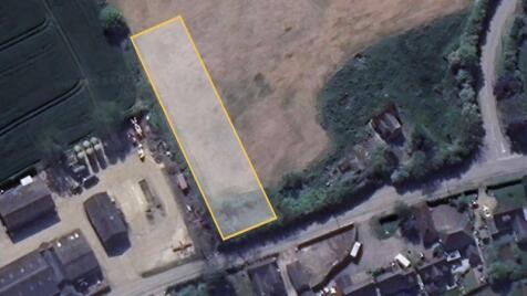 *** BUILDING PLOT WITH OUTLINE PLANNING PERMISSION *** Main Street, Thistleton
