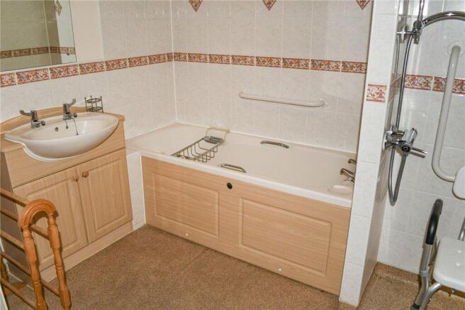 1 bed Apartment for sale Image 8
