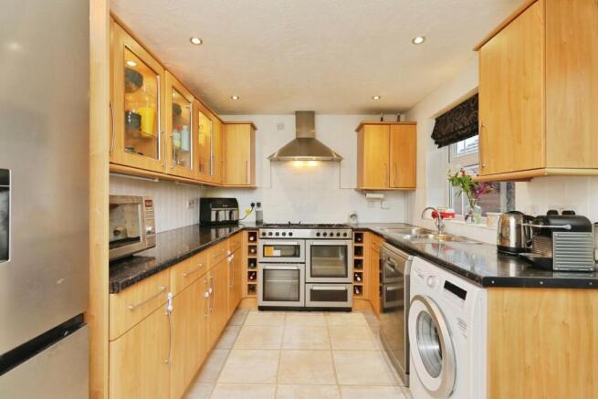 3 bed Detached for sale Image 5