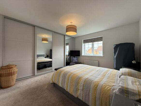 2 bed Semi-Detached for sale Image 9